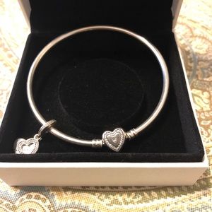 Pandora bangle with charm size 8.3